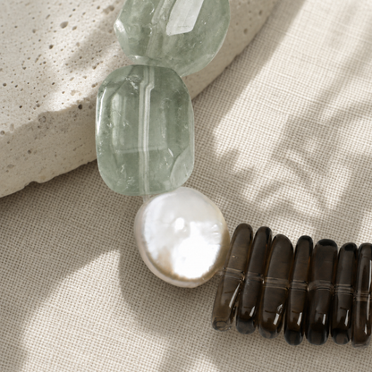 Natural Green Crystal Bracelet with Teardrop Baroque Pearl and Tea Crystal Accents