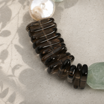 Natural Green Crystal Bracelet with Teardrop Baroque Pearl and Tea Crystal Accents